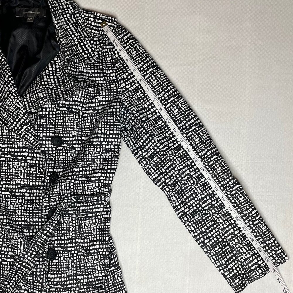 Denver Hayes Black and White Belted Pattern Coat – Size Medium - Picture 7 of 7